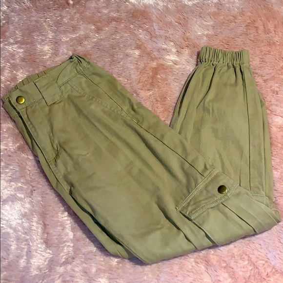Khaki Cargo pants - Picture 3 of 3